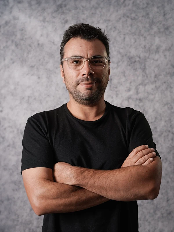 A professional portrait of Rodrigo Salazar, Managing Director at Helios Worldwide